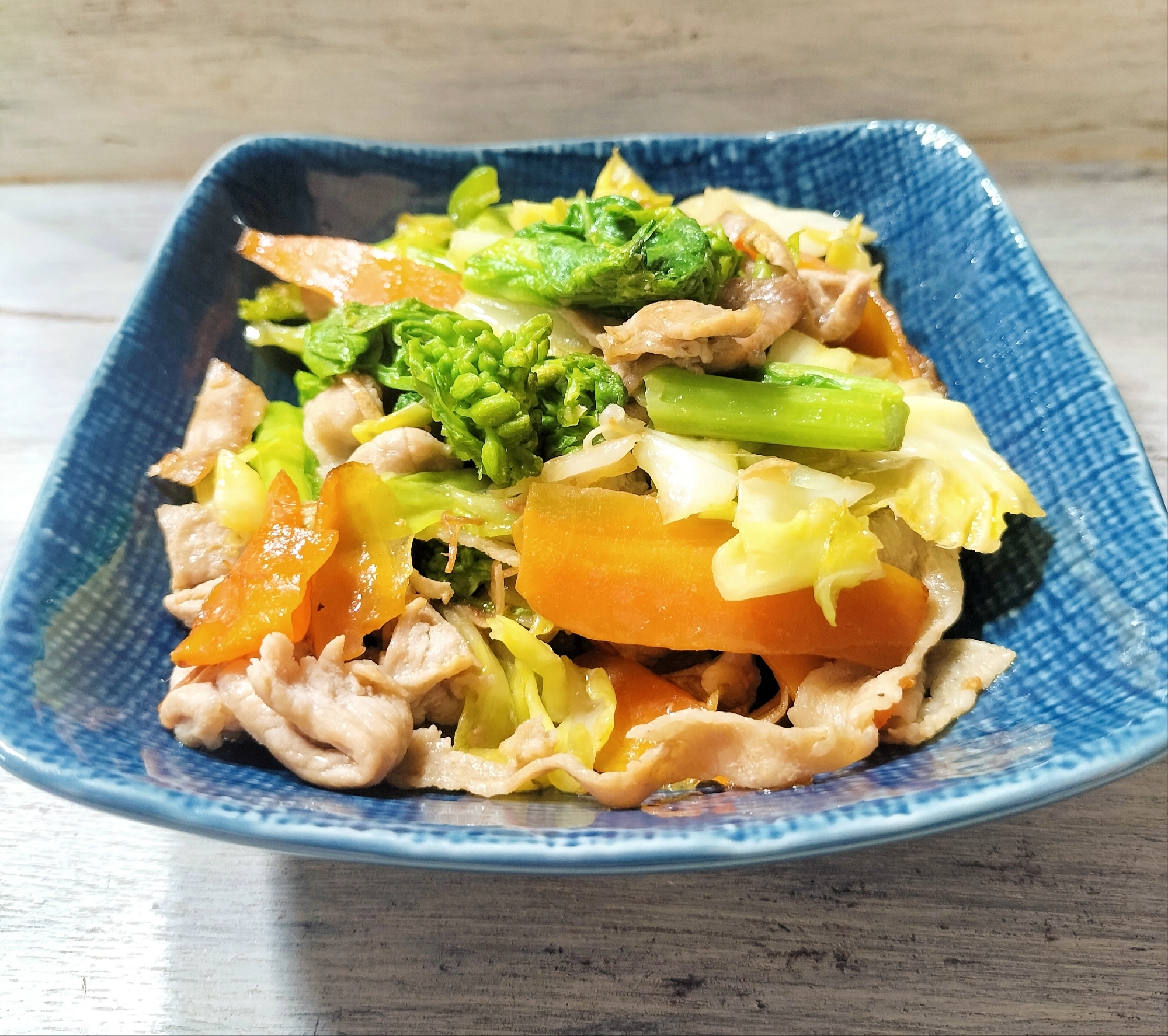 豚肉と菜の花のXO醤炒め