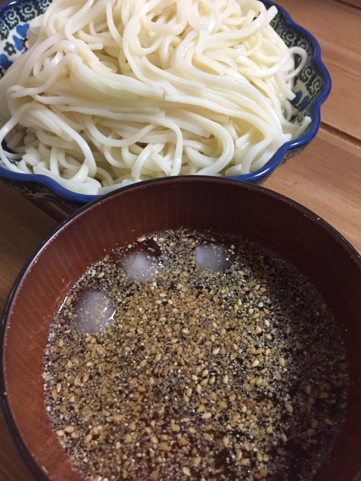 冷やしゴマ梅うどん