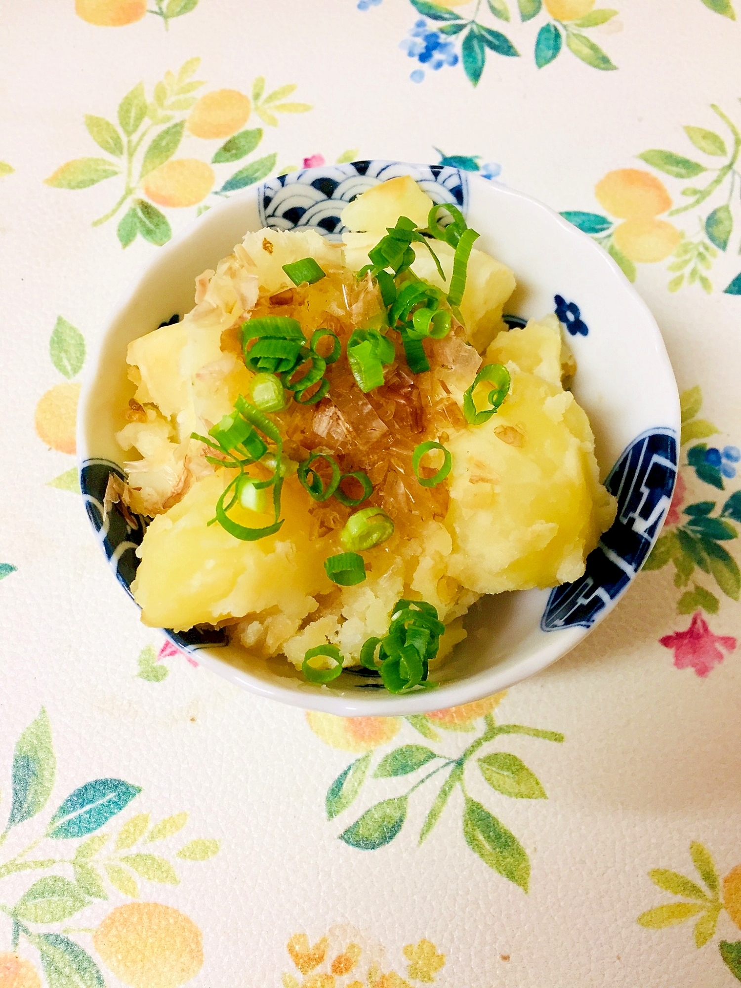 おかかバター味の粉ふき芋