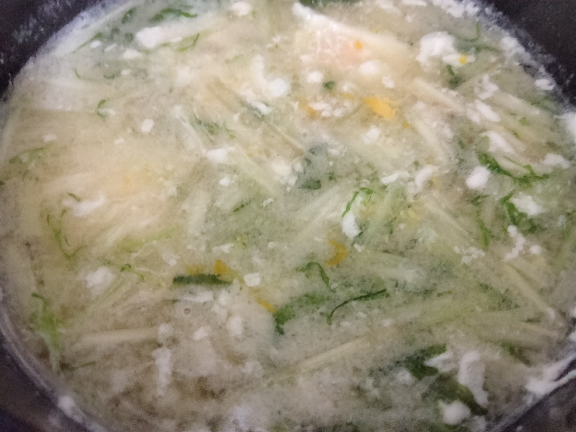 水菜と卵の味噌汁