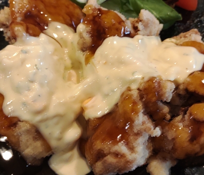 クリームチーズ入りタルタルソースたっぷりチキン南蛮