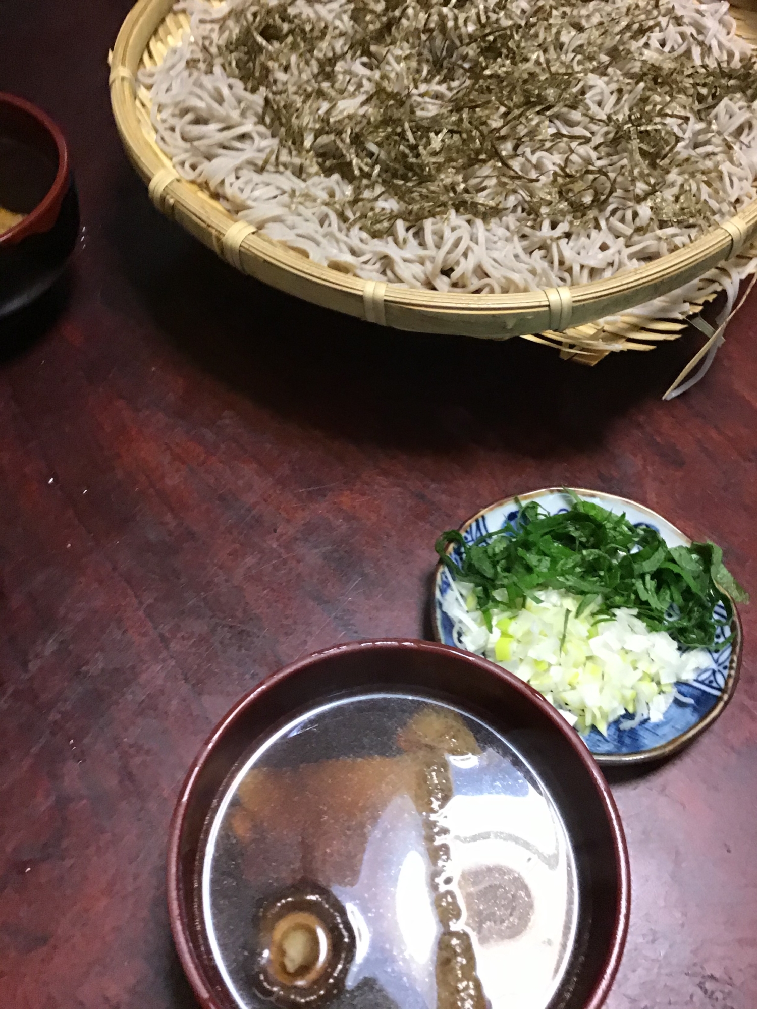 揚げと椎茸の深大寺蕎麦 レシピ 作り方 By とりあえず乾杯 楽天レシピ