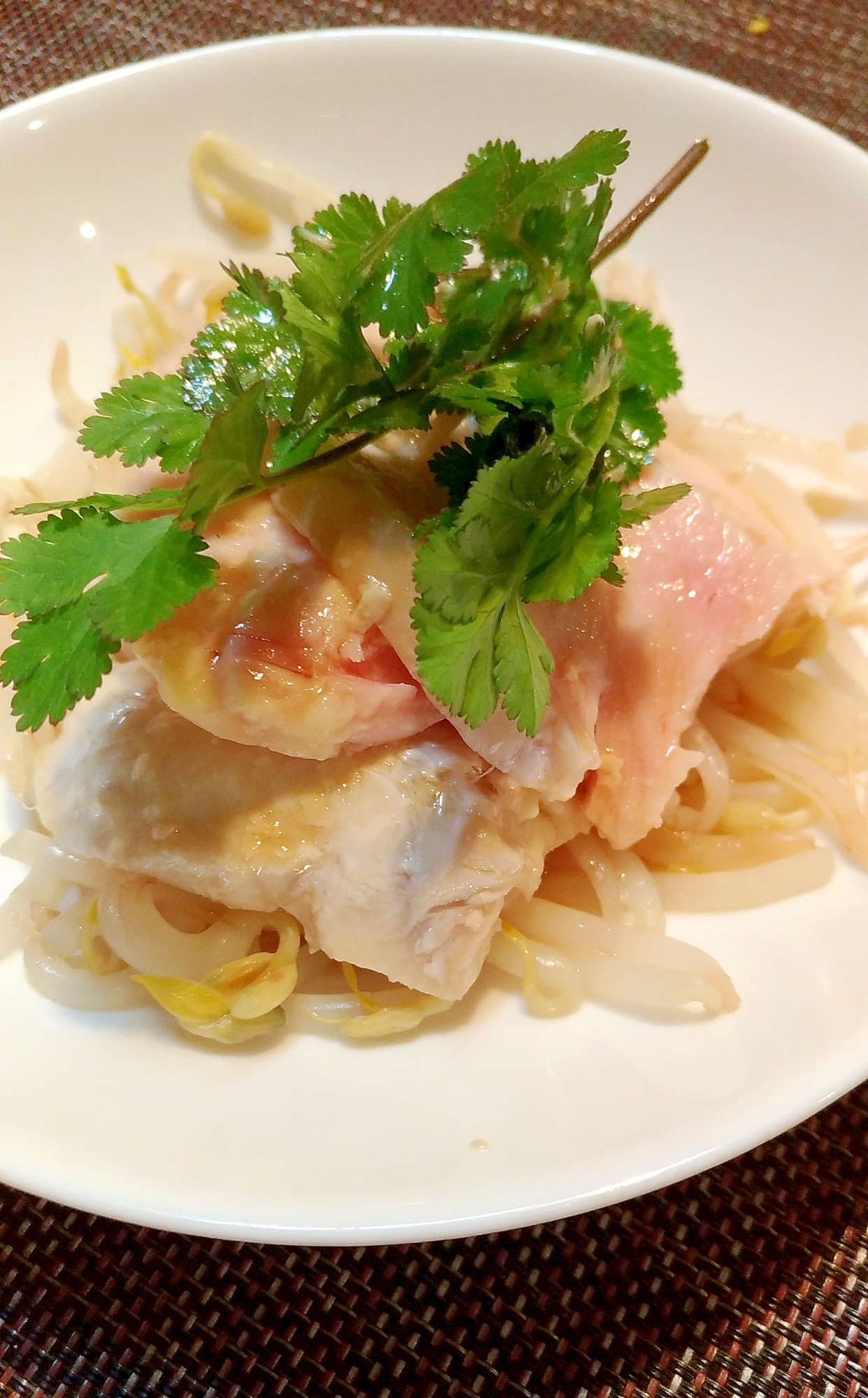 鶏ハムともやしのパクチーサラダ レシピ 作り方 By またたび 楽天レシピ