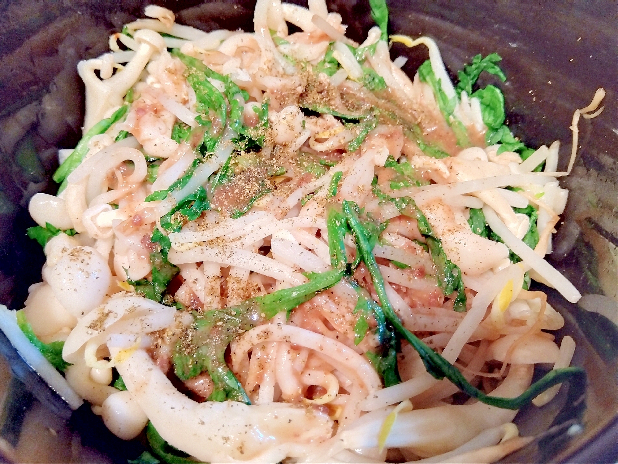 山椒香る♡春菊もやしブナピーの胡桃&胡麻味噌和え