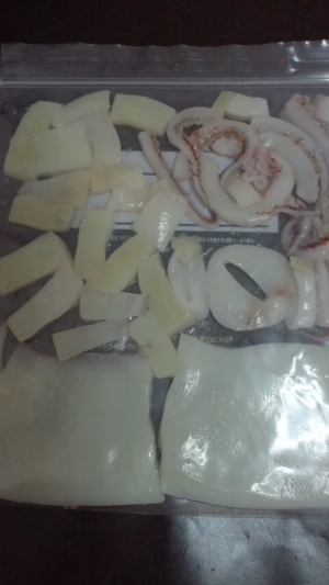 イカをさばいて冷凍保存 レシピ 作り方 By Momotarou1234 楽天レシピ イカをさばいて冷凍保存 レシピ 作り方 By Momotarou1234 楽天レシピ