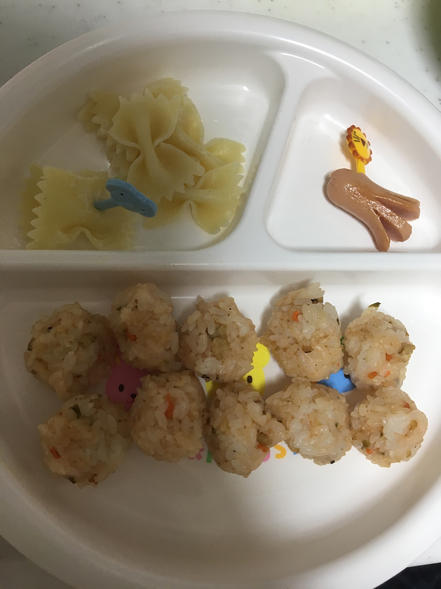 離乳食完了期 タコウインナーとマカロニワンプレート レシピ 作り方 By Xmickyx 楽天レシピ