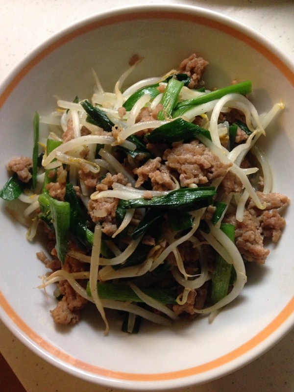 もやしとニラのひき肉炒め レシピ 作り方 By ろみちゃん 楽天レシピ もやしとニラのひき肉炒め レシピ 作り方 By ろみちゃん 楽天レシピ