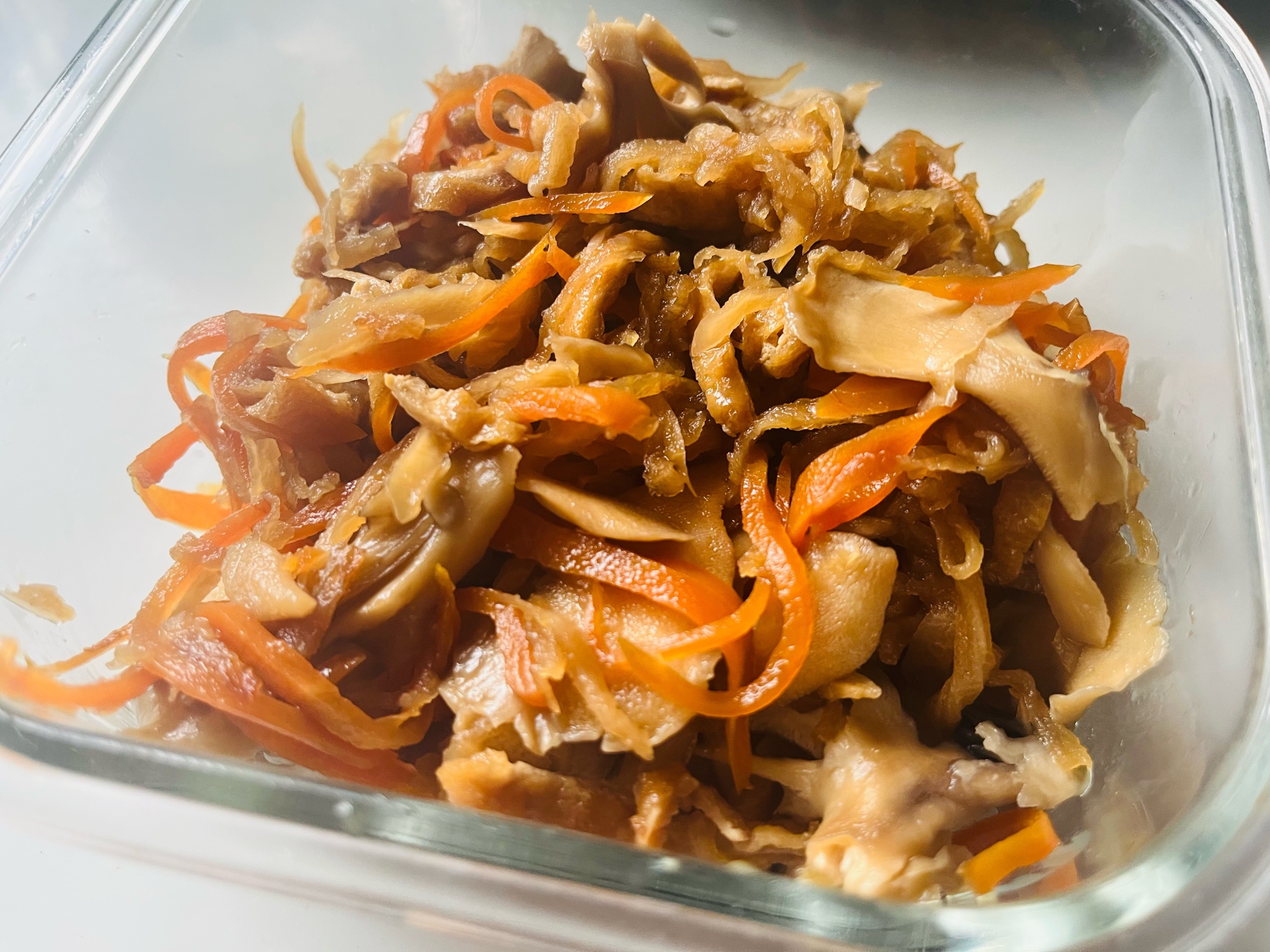 マイタケ入の切り干し大根