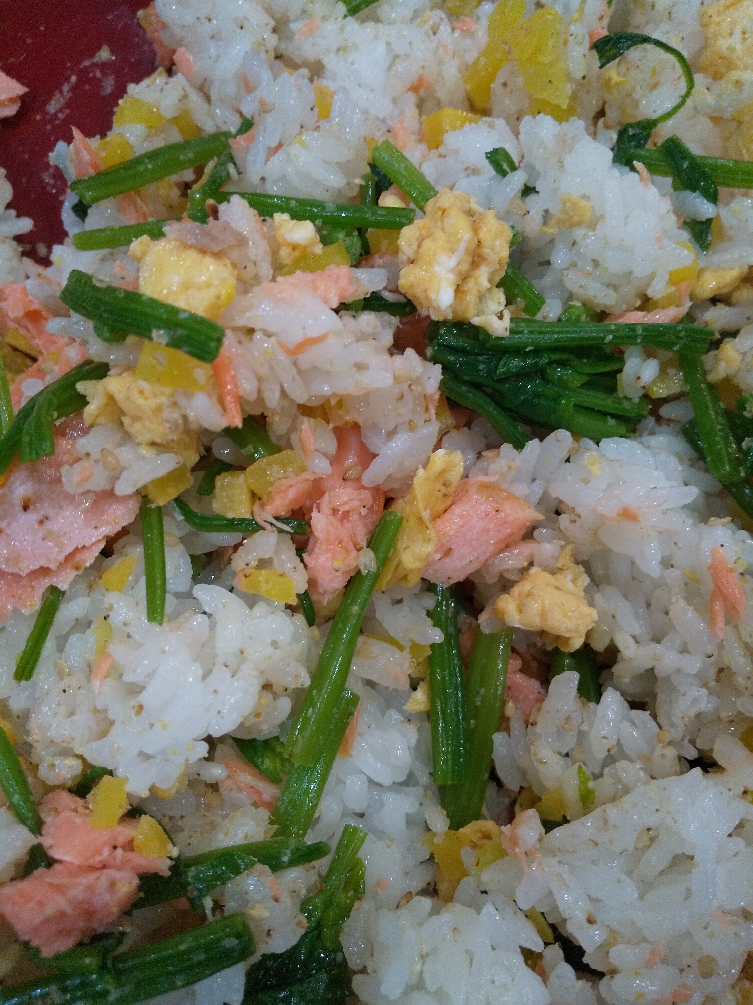 塩鮭とほうれん草ナムルの混ぜご飯