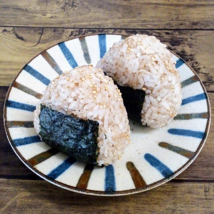 ♪ホッとする味♡おかか粉のおにぎり♪