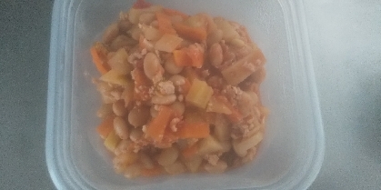 じゃが芋と大豆のトマト煮