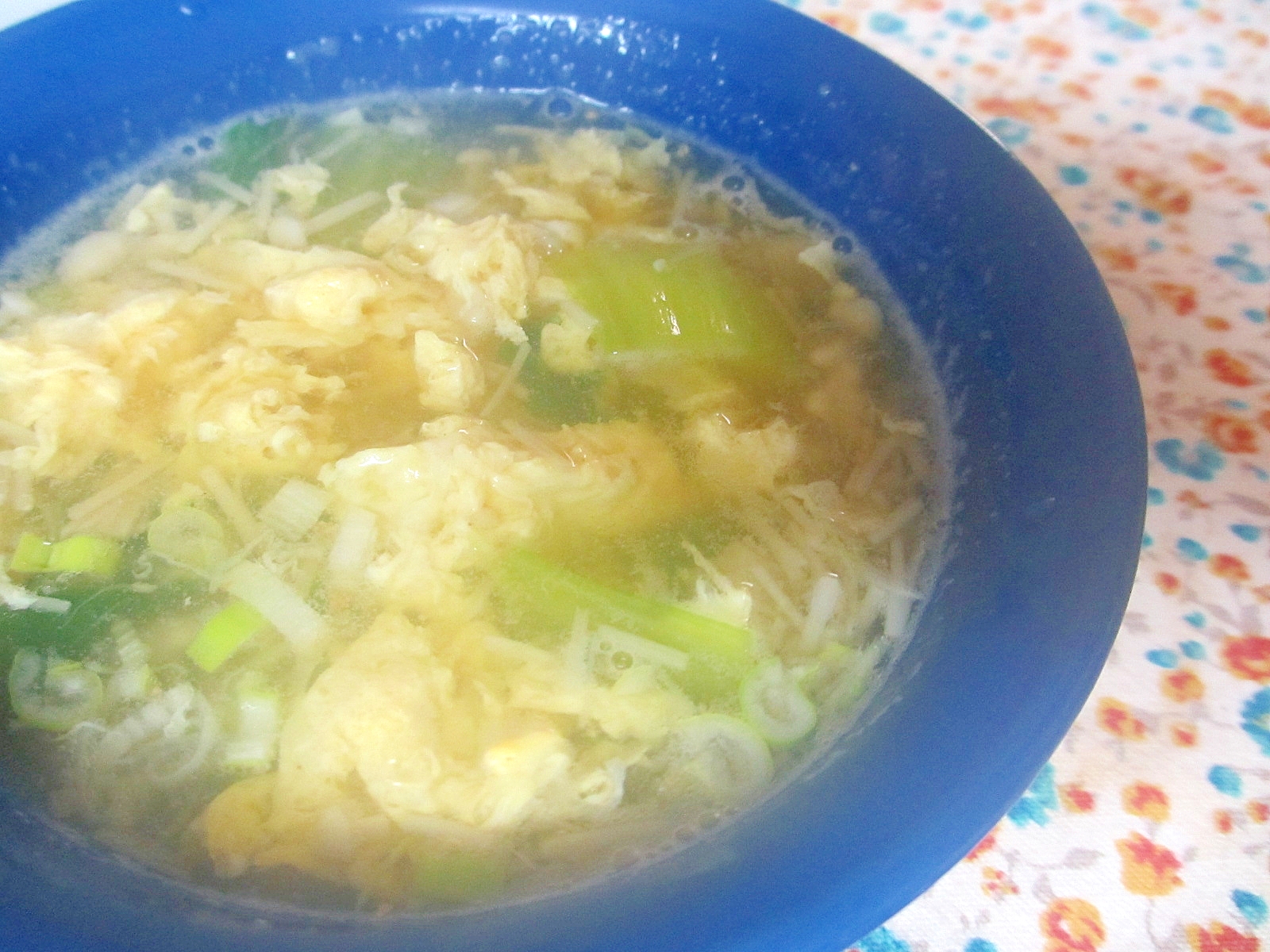 エノキと青梗菜の卵スープ