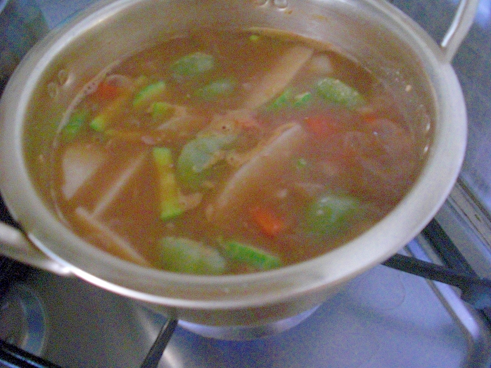 インスタントスープの素で鍋