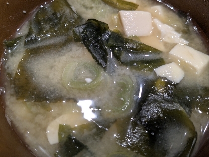 ほうれん草と玉ねぎと豆腐のお味噌汁