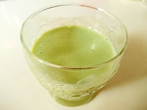 青汁豆乳ヨーグルトドリンク