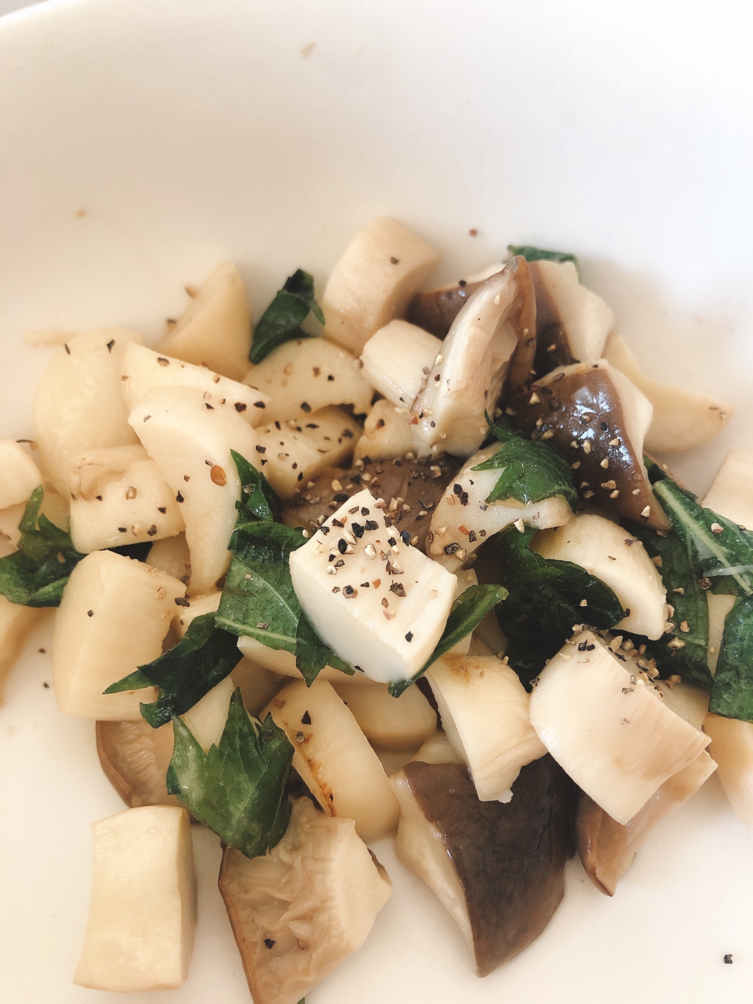 エリンギと大葉のバターソテー風