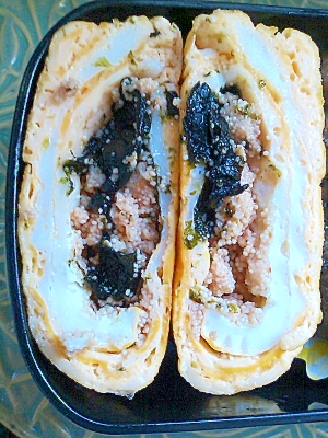 お弁当に♪明太子入りだし巻き卵焼き。