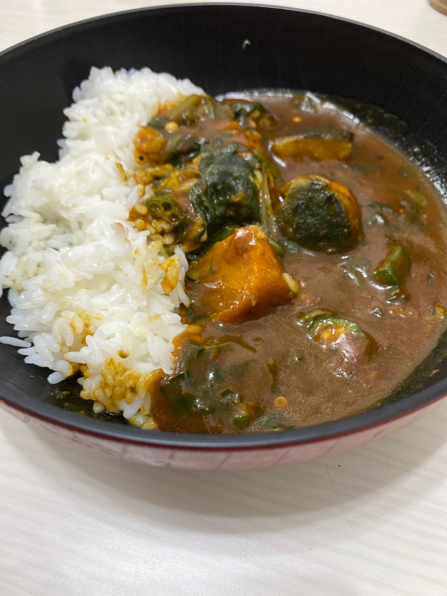 かぼちゃとほうれん草とオクラの夏野菜カレー！