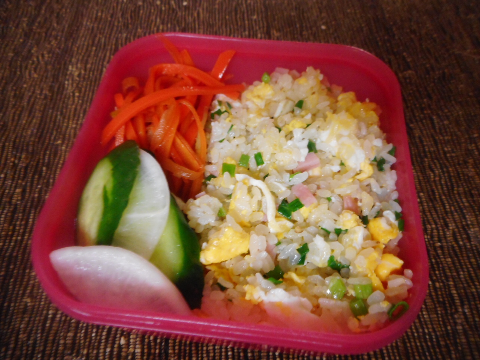 ハムとネギのチャーハン弁当