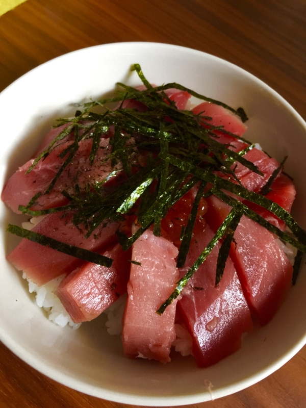 マグロといくらの贅沢鉄火丼 レシピ 作り方 By こたなれ 楽天レシピ