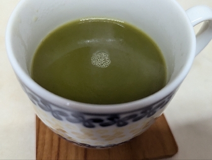 ミルクなしのシンプル抹茶ラテ