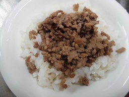 甘辛い味付けがおいしくてご飯がすすみます。