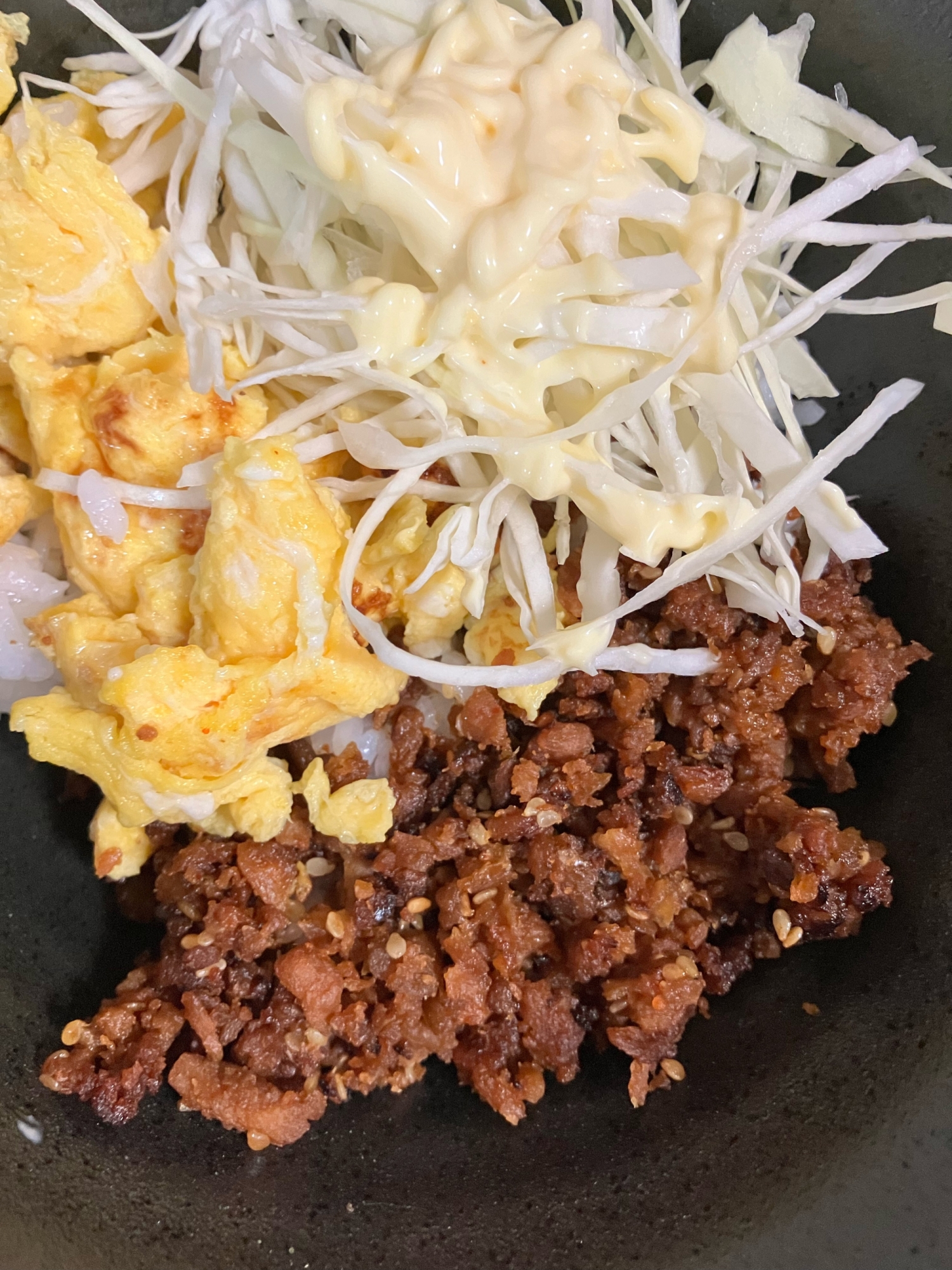 業スーのそぼろで3色丼