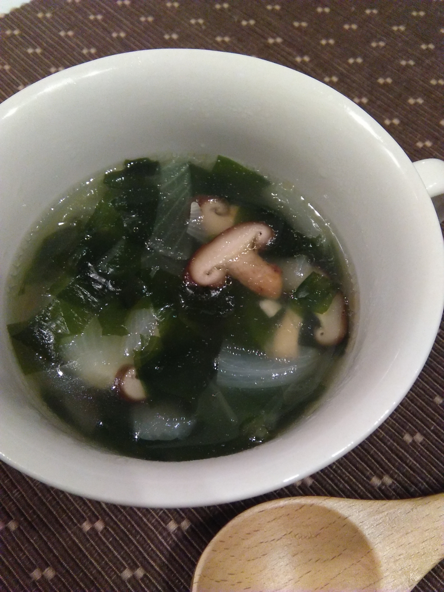 わかめスープ