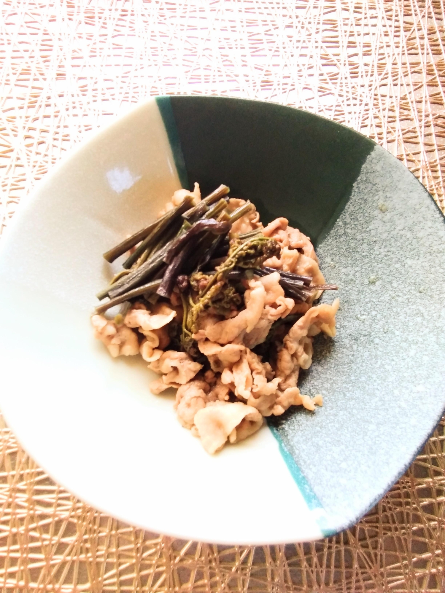 蕨☆わらびと豚肉の煮物