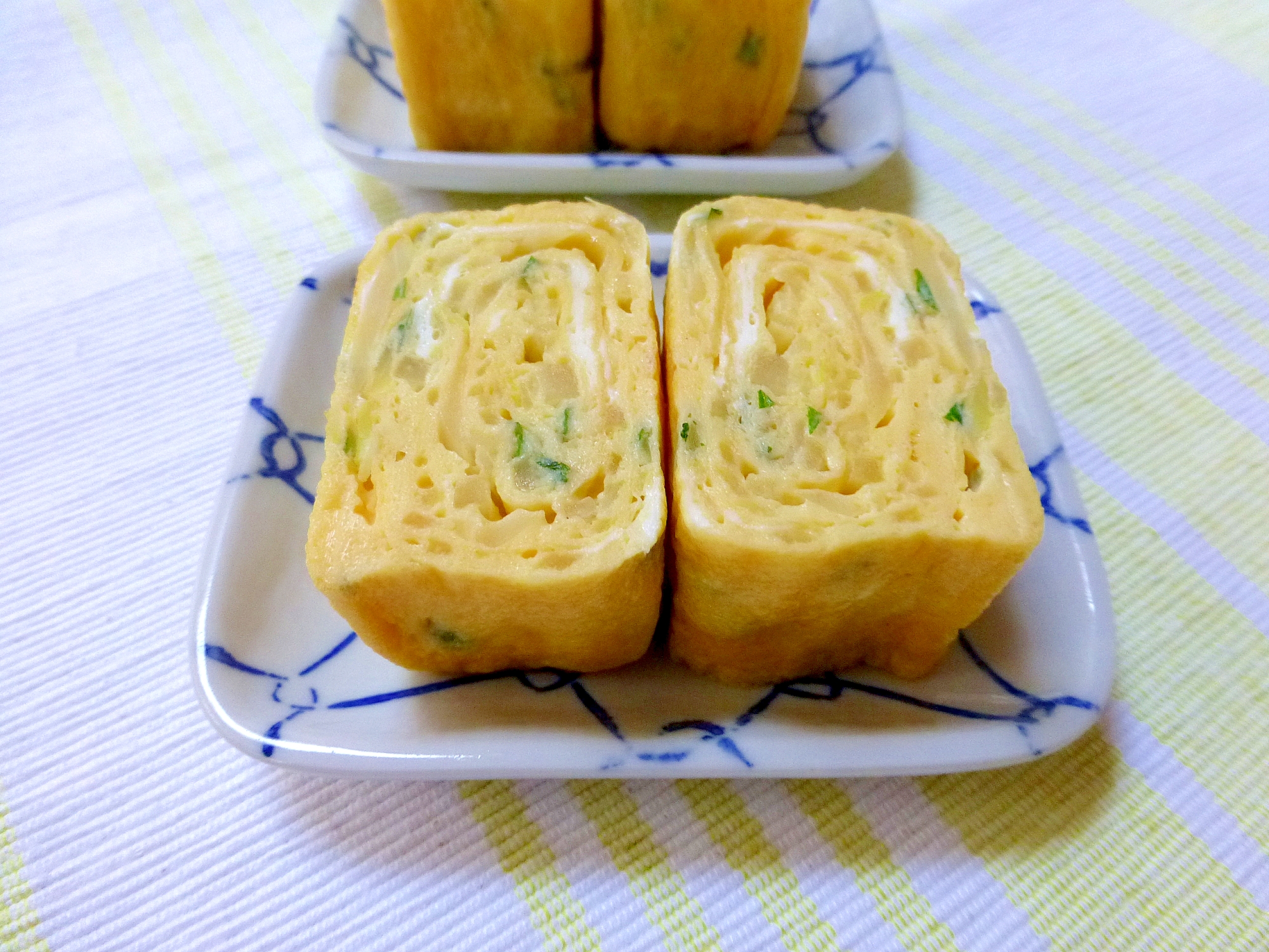 玉葱と大葉のチーズ風味の卵焼き