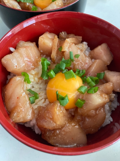 まぐろのユッケ丼