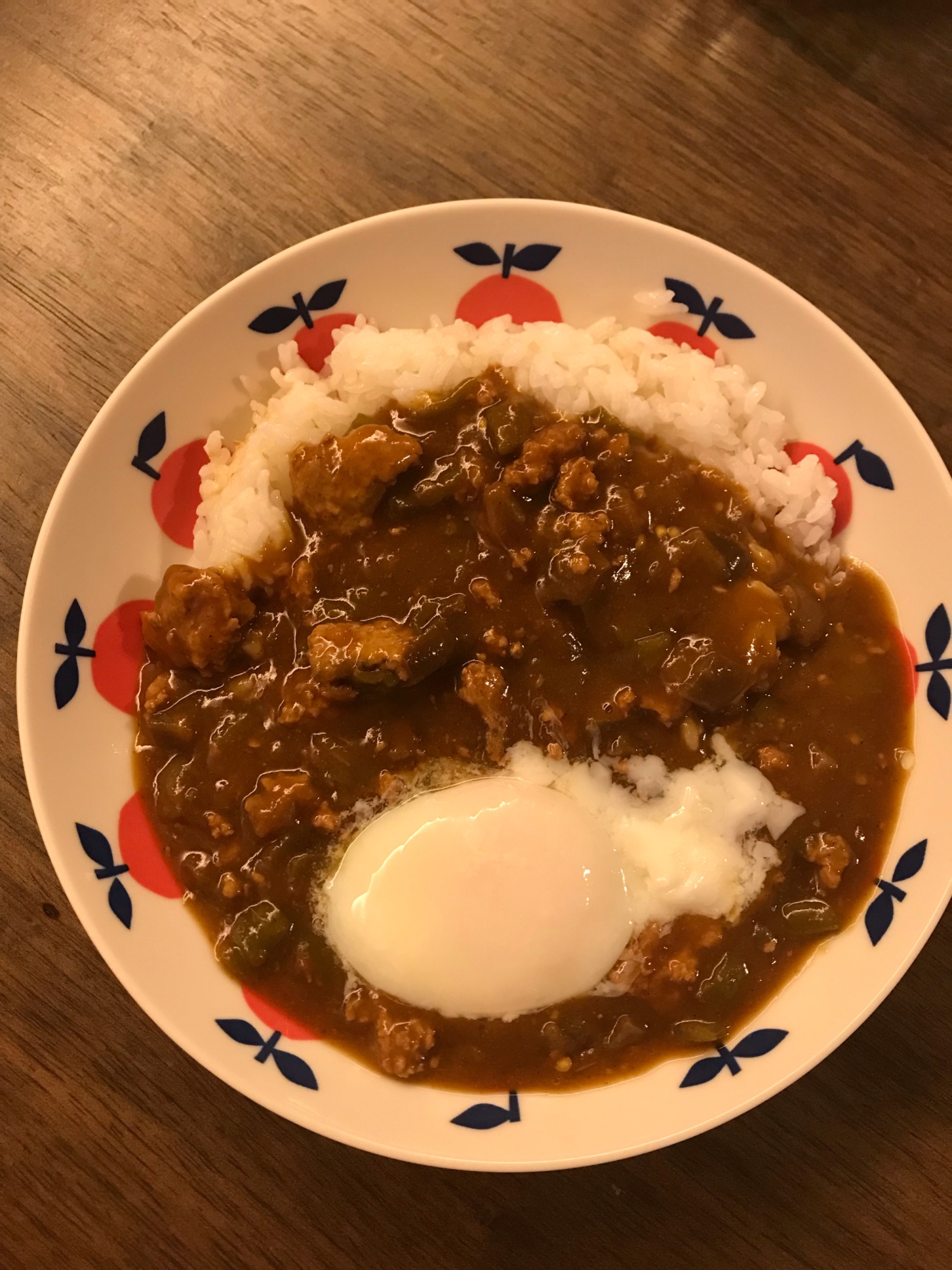 作り置きにも。ひき肉と夏野菜のカレー