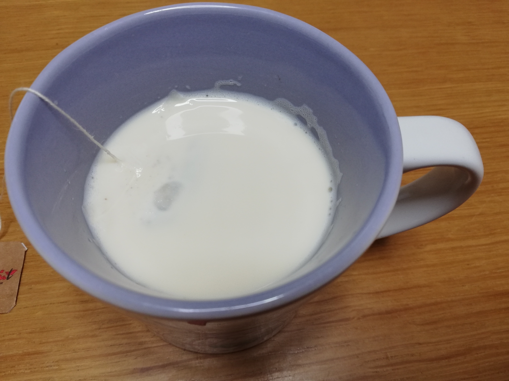 紅茶バニラ風味のホットミルク