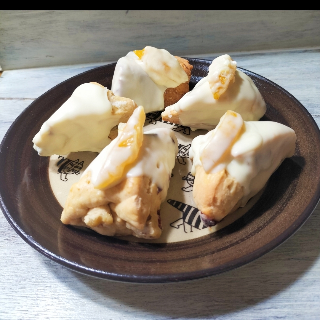 甘じょっぱい♡国産チーズと柚子のスコーン