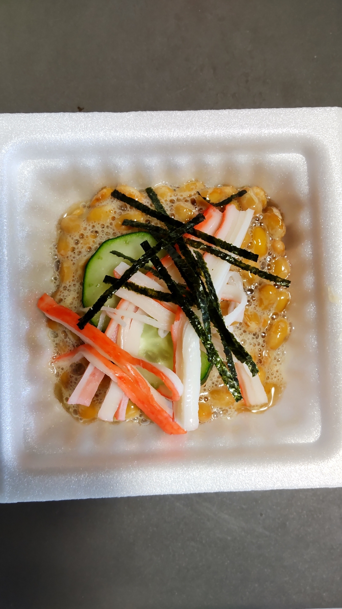 カニカマときゅうり海苔の納豆