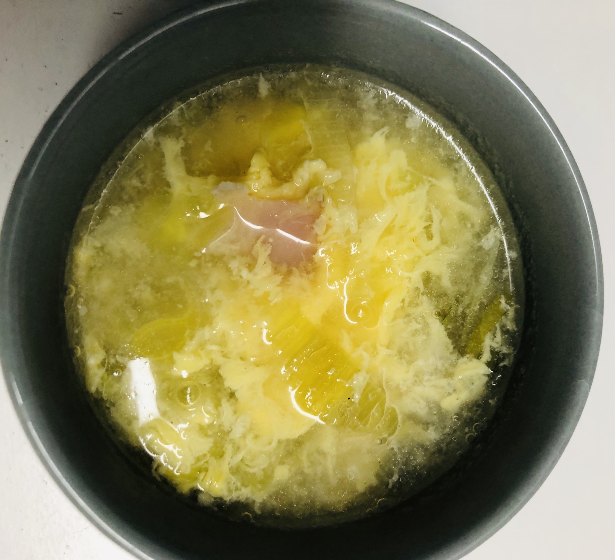 ☆ベーコンと玉ねぎの卵のコンソメスープ