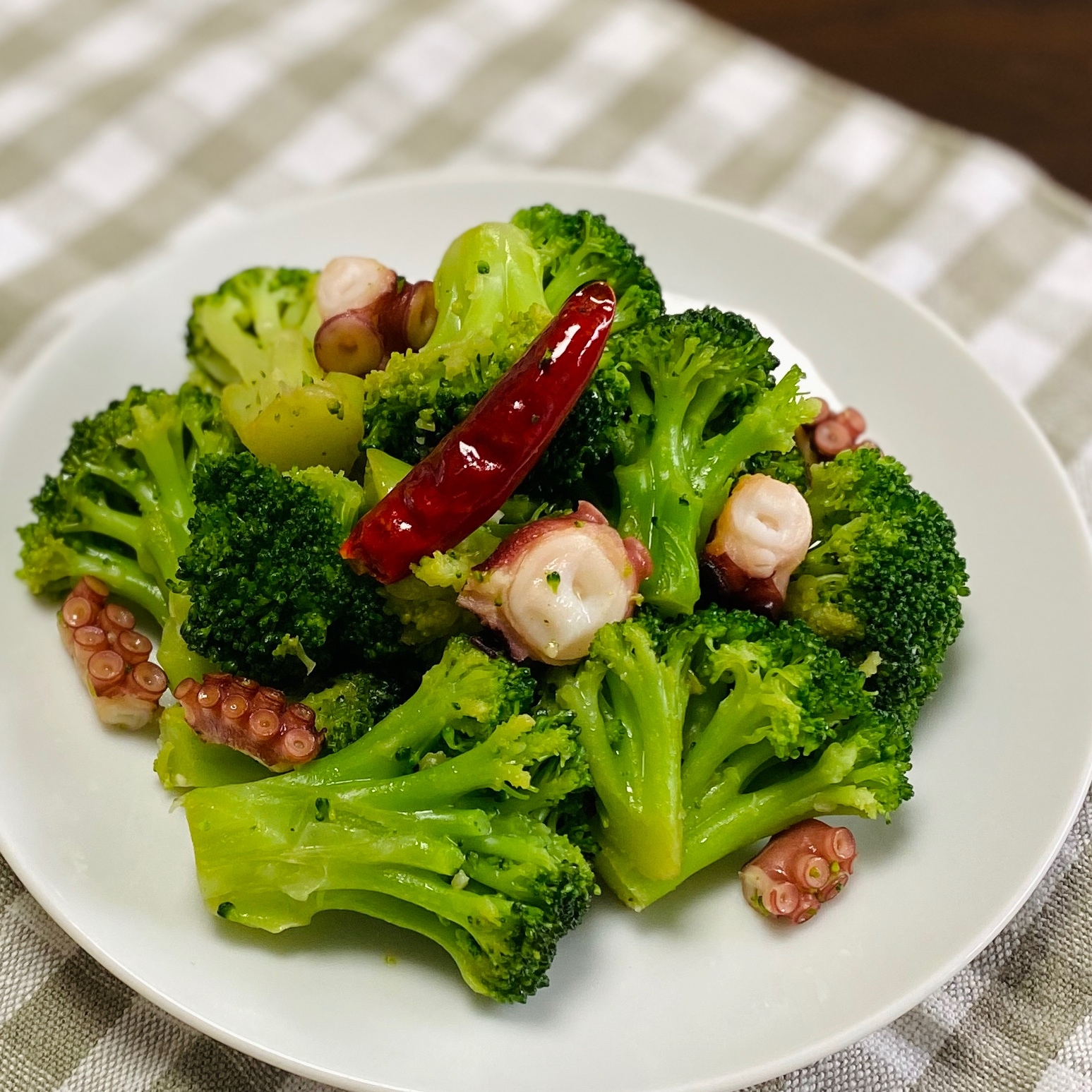 冷凍野菜で簡単!ブロッコリーのペペロンチーノ風
