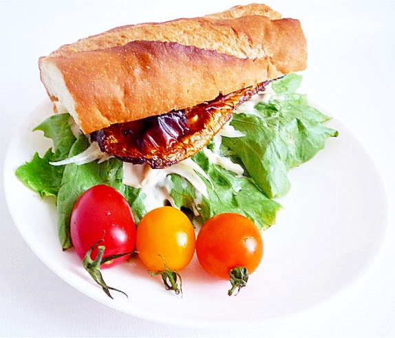 塩さばで 鯖サンド トルコ名物