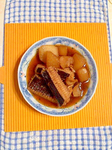 アカエイと大根の煮つけ レシピ 作り方 By テツオ63 楽天レシピ アカエイと大根の煮つけ レシピ 作り方 By テツオ63 楽天レシピ