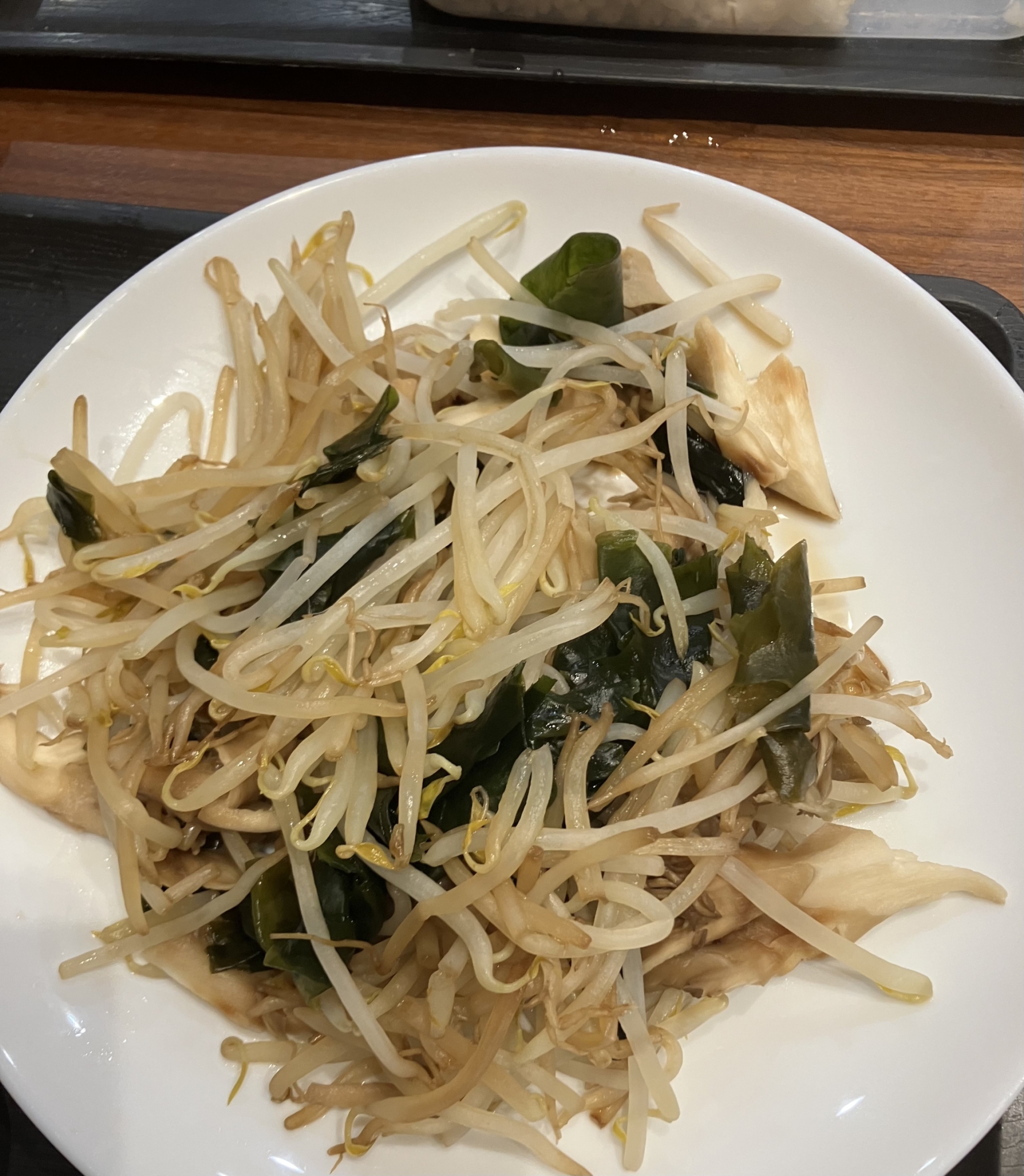 わかめともやしの醤油炒め