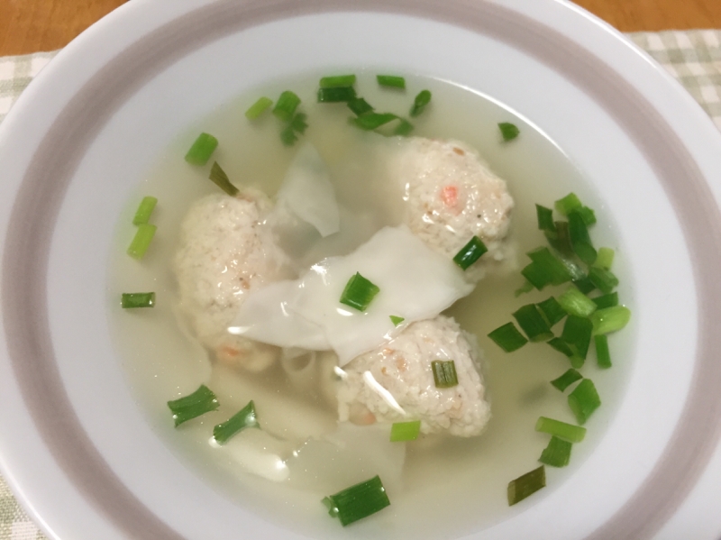 肉団子の中華風スープ