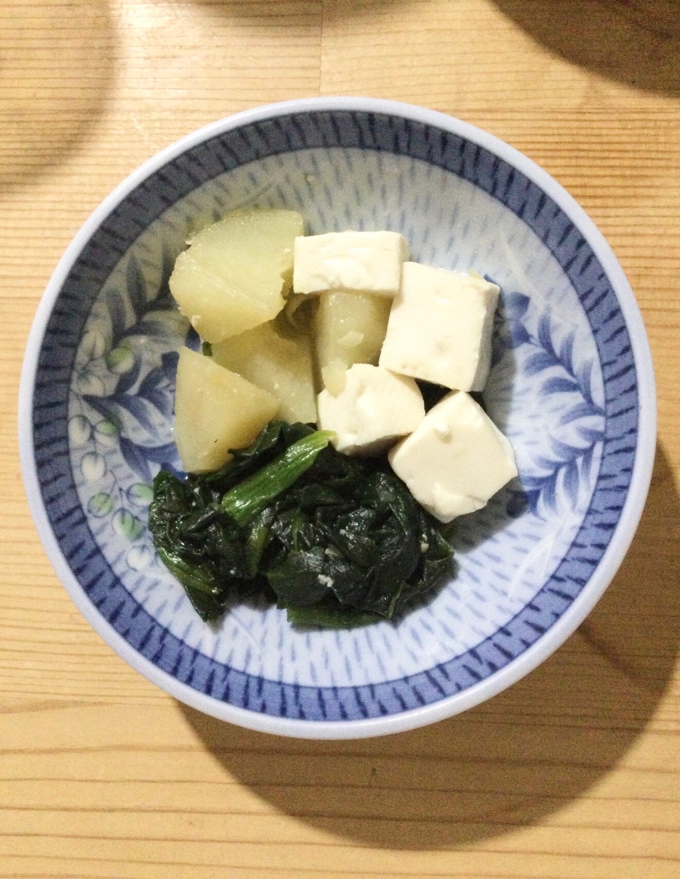 ほうれん草豆腐じゃが芋の味噌煮♪