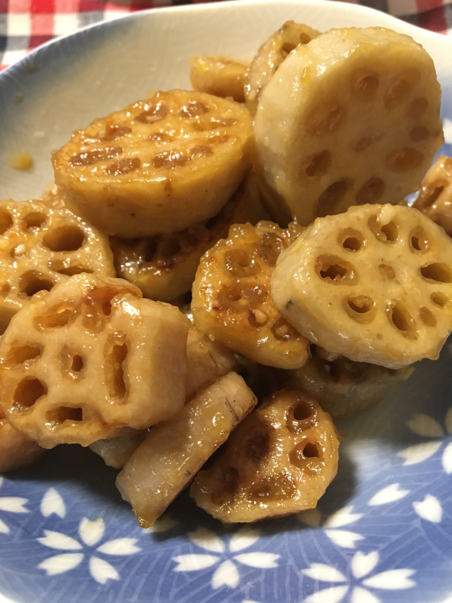 レンコンのにんにく醤油炒め