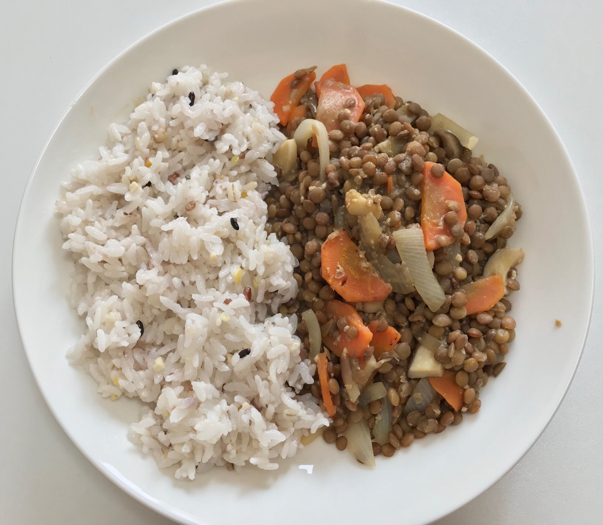 作り置きに♪ レンズ豆の味噌煮込み