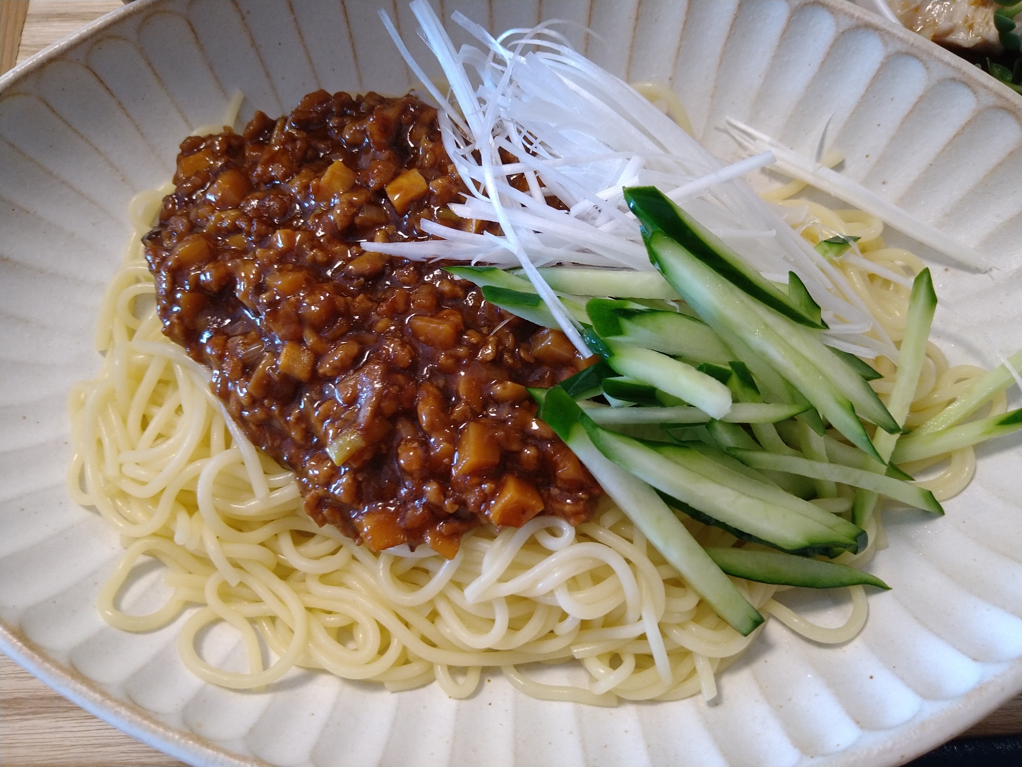 糖質0g麺でヘルシージャージャー麺