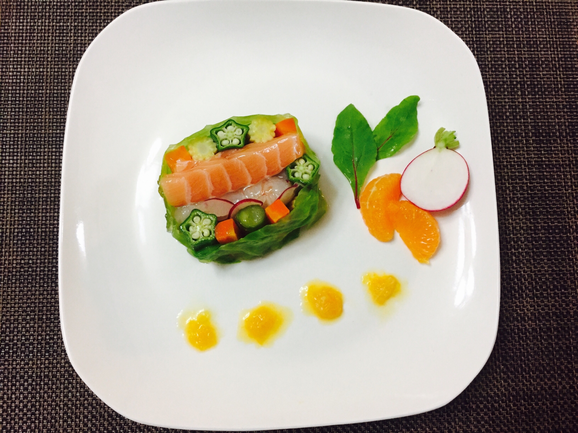 オシャレ!サーモンと赤海老のテリーヌ