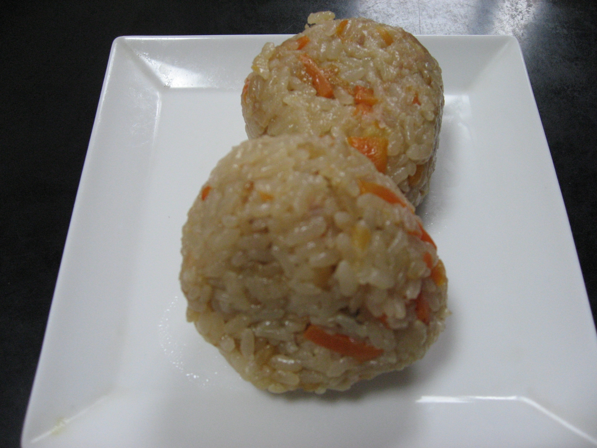 炊き込みご飯おにぎり