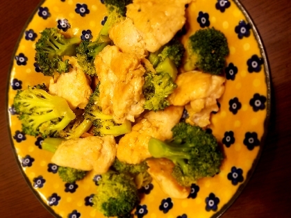 初めて作りましたがとっても美味しくできました＼(^o^)／
鳥胸やわらかく出来ました☆