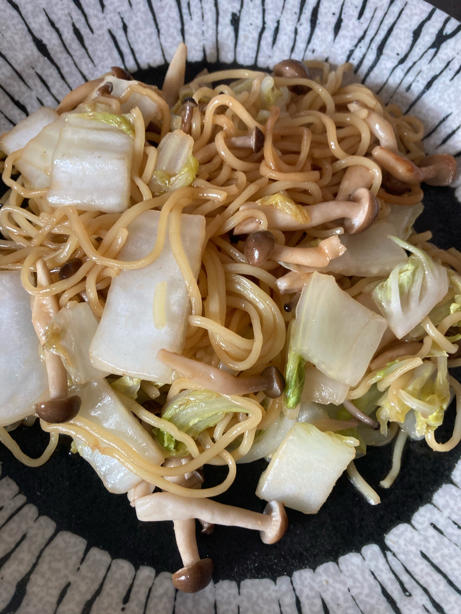 白菜の醤油風味焼きそば