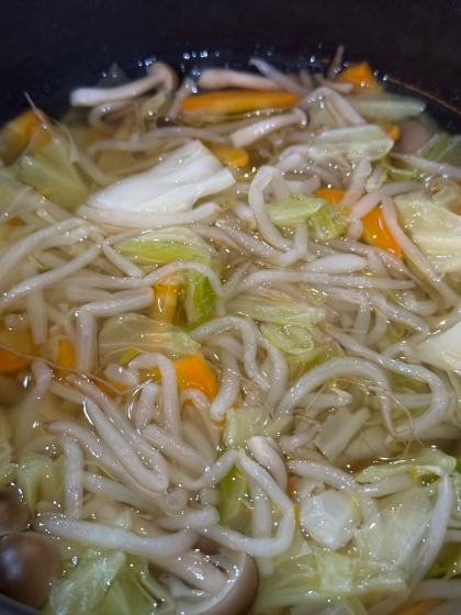 簡単野菜スープ♡つわり中の妊婦さんも食べられる